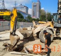 嗯嗯哦好舒服插入高温下的坚守｜道路建设者用汗水铺就畅通路